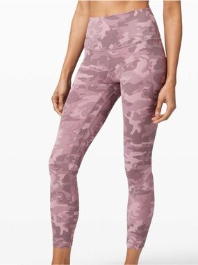 Lululemon Pink Camo Align Leggings 25”
Womens 2